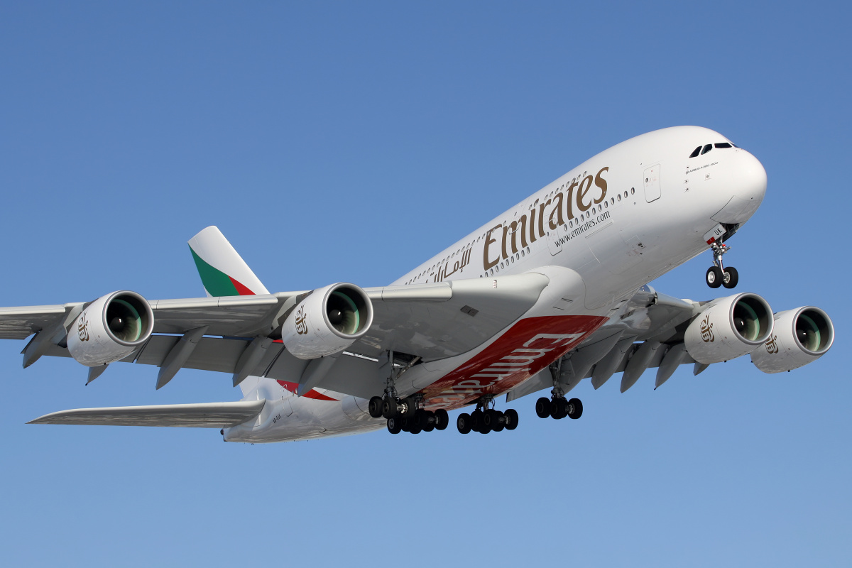 A6-EUK, Emirates (Aircraft » EPWA Spotting » Airbus A380-800)