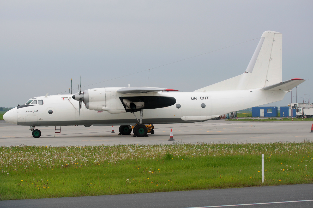 An-26B, UR-CHT, Meridian (Aircraft » EPWA Spotting » Antonov An-26)