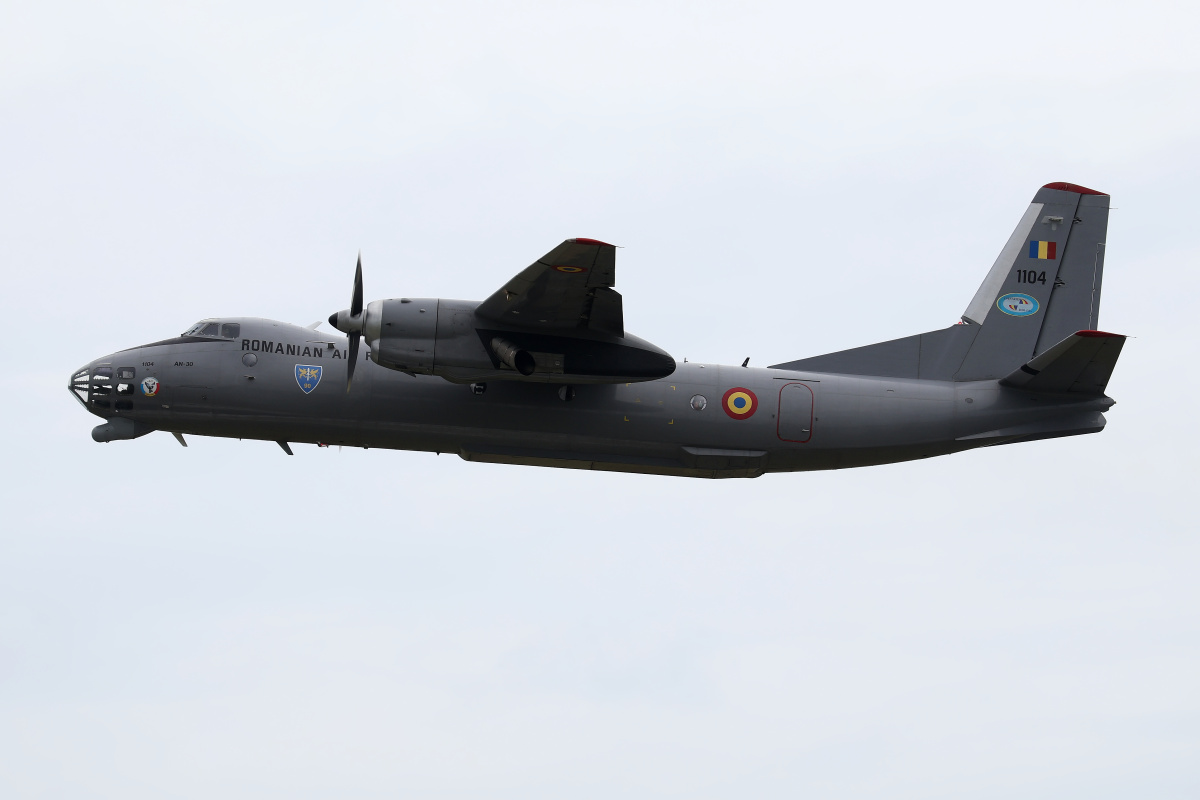 1104, Romanian Air Force (Aircraft » EPWA Spotting » Antonov An-30)