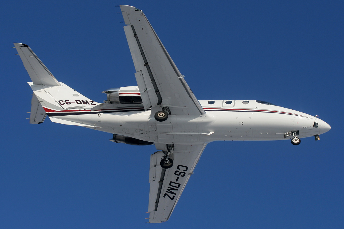 400XP, CS-DMZ, NetJets Europe (Samoloty » Spotting na EPWA » Beechcraft Beechjet 400)