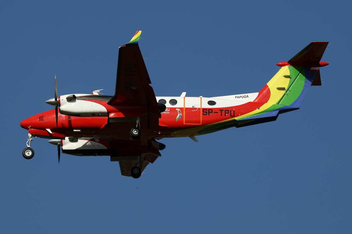 350, SP-TPU, Polish air Navigation Agency (Aircraft » EPWA Spotting » Beechcraft King Air)