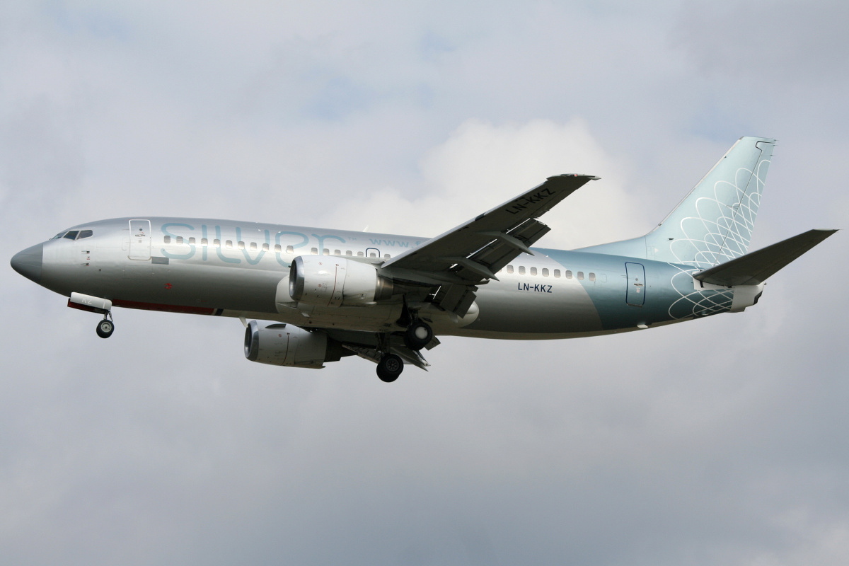 LN-KKZ ("Silver fripolisen" livery) (Aircraft » EPWA Spotting » Boeing 737-300 » Norwegian Air Shuttle)