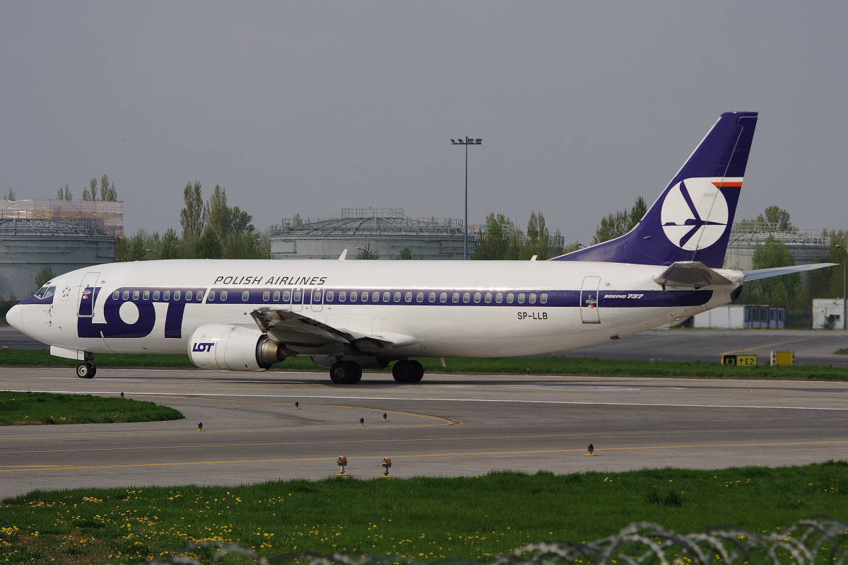 SP-LLB (Samoloty » Spotting na EPWA » Boeing 737-400 » Polskie Linie Lotnicze LOT)