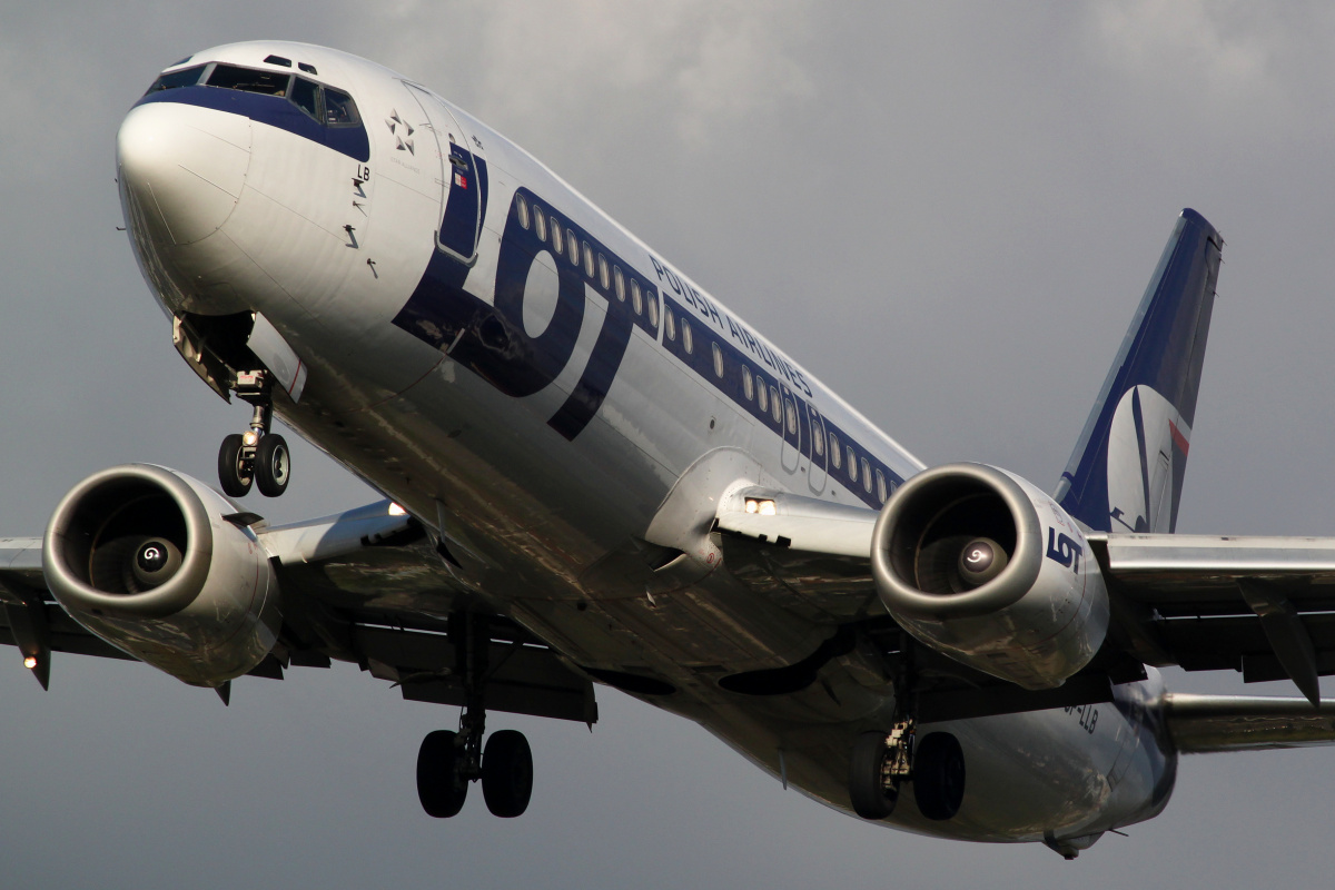 SP-LLB (Aircraft » EPWA Spotting » Boeing 737-400 » LOT Polish Airlines)