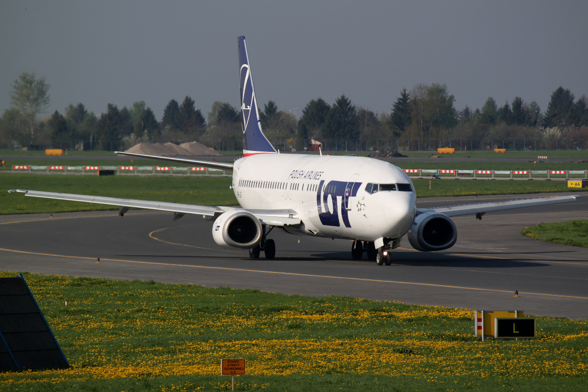 SP-LLF (Aircraft » EPWA Spotting » Boeing 737-400 » LOT Polish Airlines)