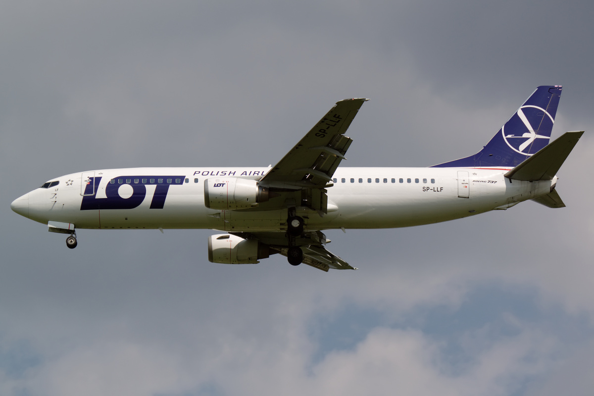 SP-LLF (Samoloty » Spotting na EPWA » Boeing 737-400 » Polskie Linie Lotnicze LOT)