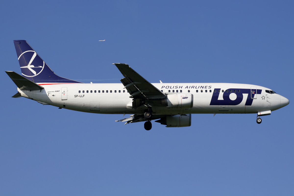 SP-LLF (Aircraft » EPWA Spotting » Boeing 737-400 » LOT Polish Airlines)