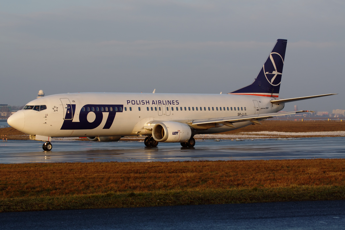 SP-LLG (Samoloty » Spotting na EPWA » Boeing 737-400 » Polskie Linie Lotnicze LOT)