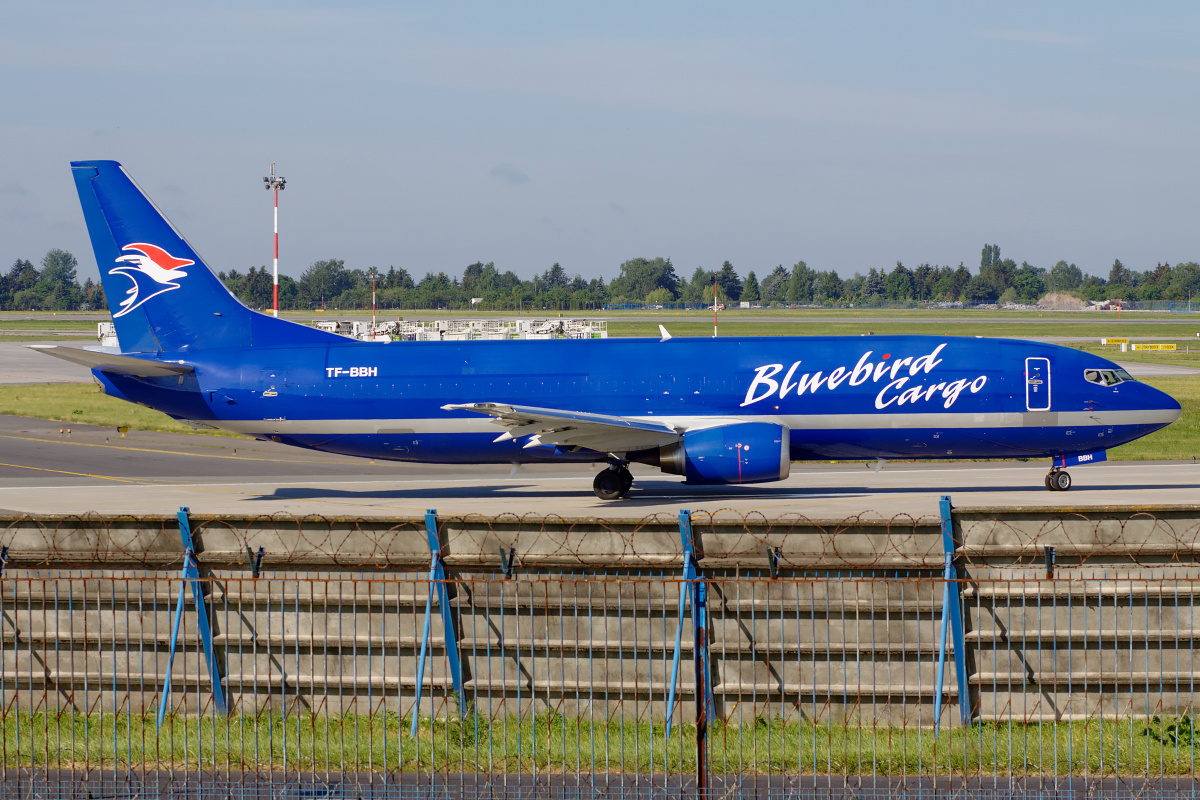 BDSF, TF-BBH, Bluebird Nordic (Bluebird Cargo) (Aircraft » EPWA Spotting » Boeing 737-400F)