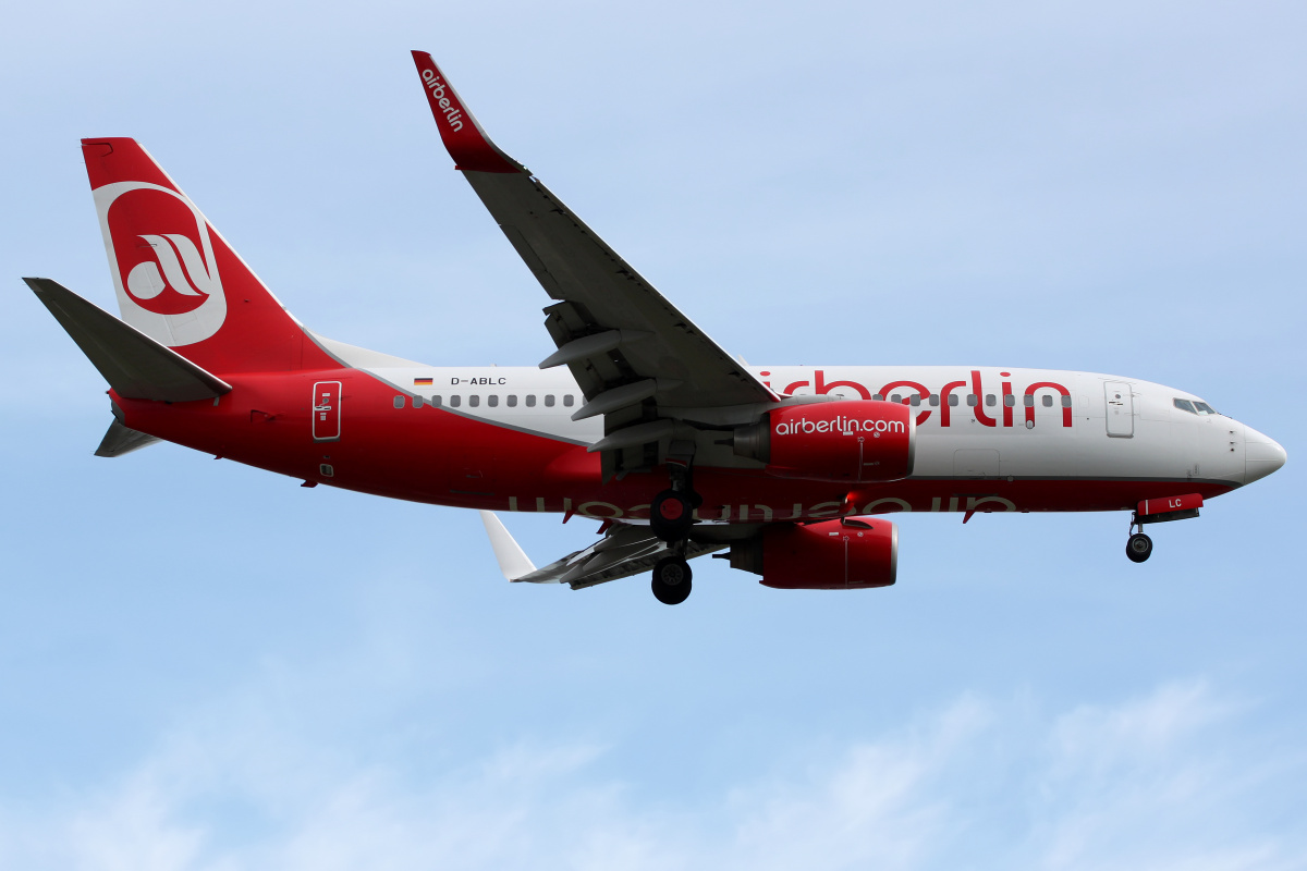 D-ABLC, AirBerlin (Aircraft » EPWA Spotting » Boeing 737-700)