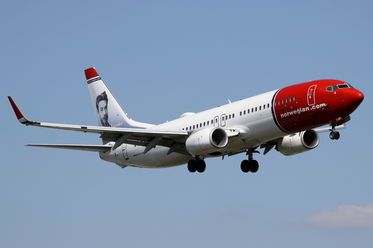 EI-FHR, Norwegian Air International (Georg Brandes tail) (Aircraft » EPWA Spotting » Boeing 737-800 » Norwegian Air)
