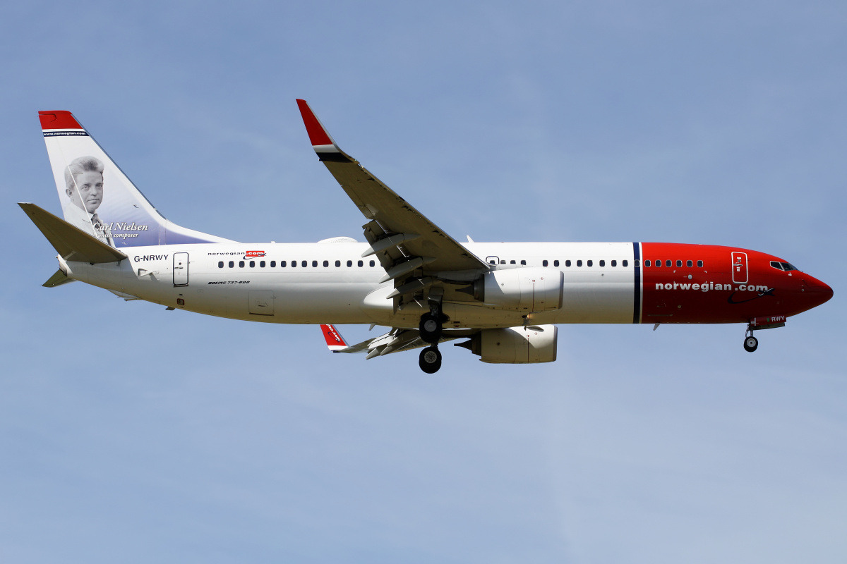 G-NRWY, Norwegian Air UK (Carl Nielsen tail) (Aircraft » EPWA Spotting » Boeing 737-800 » Norwegian Air)