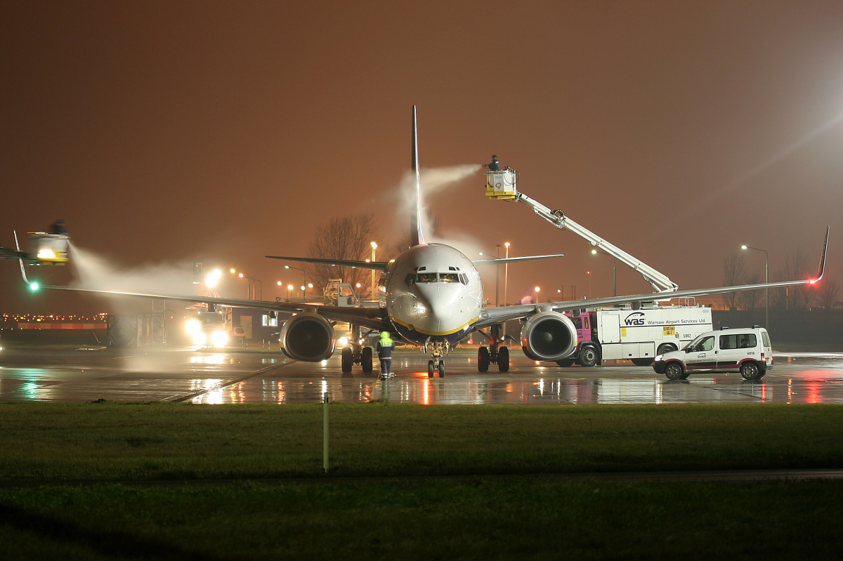 EI-DAP (Samoloty » Spotting na EPWA » Boeing 737-800 » Ryanair)