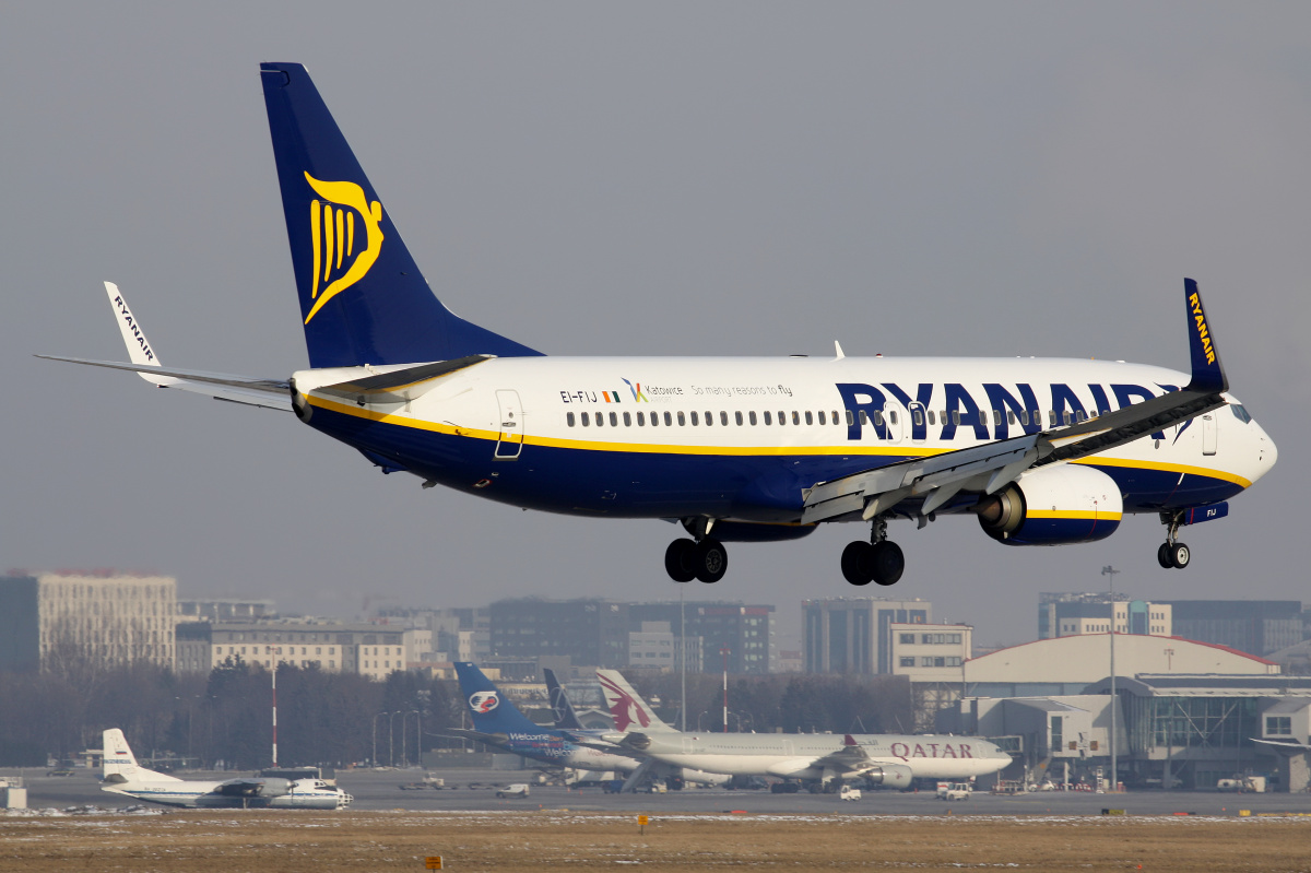 EI-FIJ ("Katowice Airport" sticker) (Aircraft » EPWA Spotting » Boeing 737-800 » Ryanair)