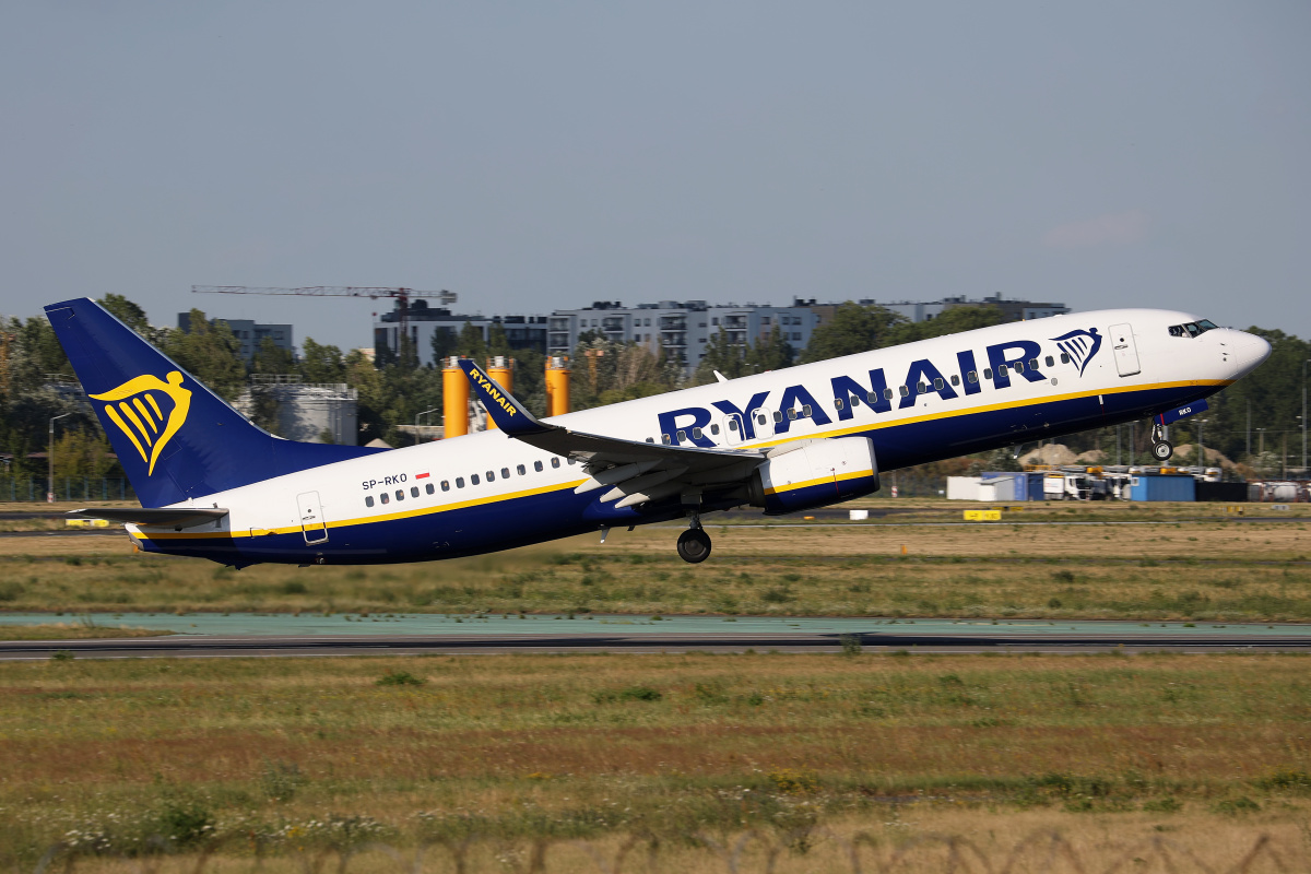 SP-RKO, Buzz (Samoloty » Spotting na EPWA » Boeing 737-800 » Ryanair)