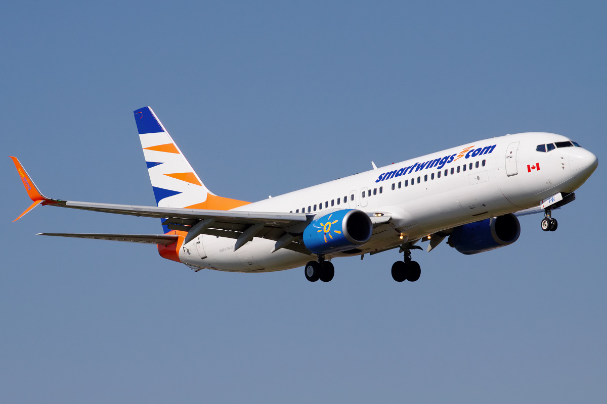 C-GOFW (Sunwing) (Samoloty » Spotting na EPWA » Boeing 737-800 » SmartWings)