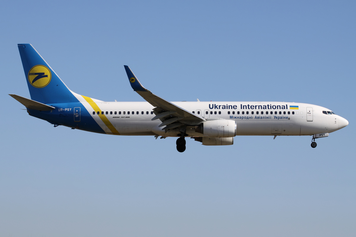 UR-PSY, Ukraine International Airlines