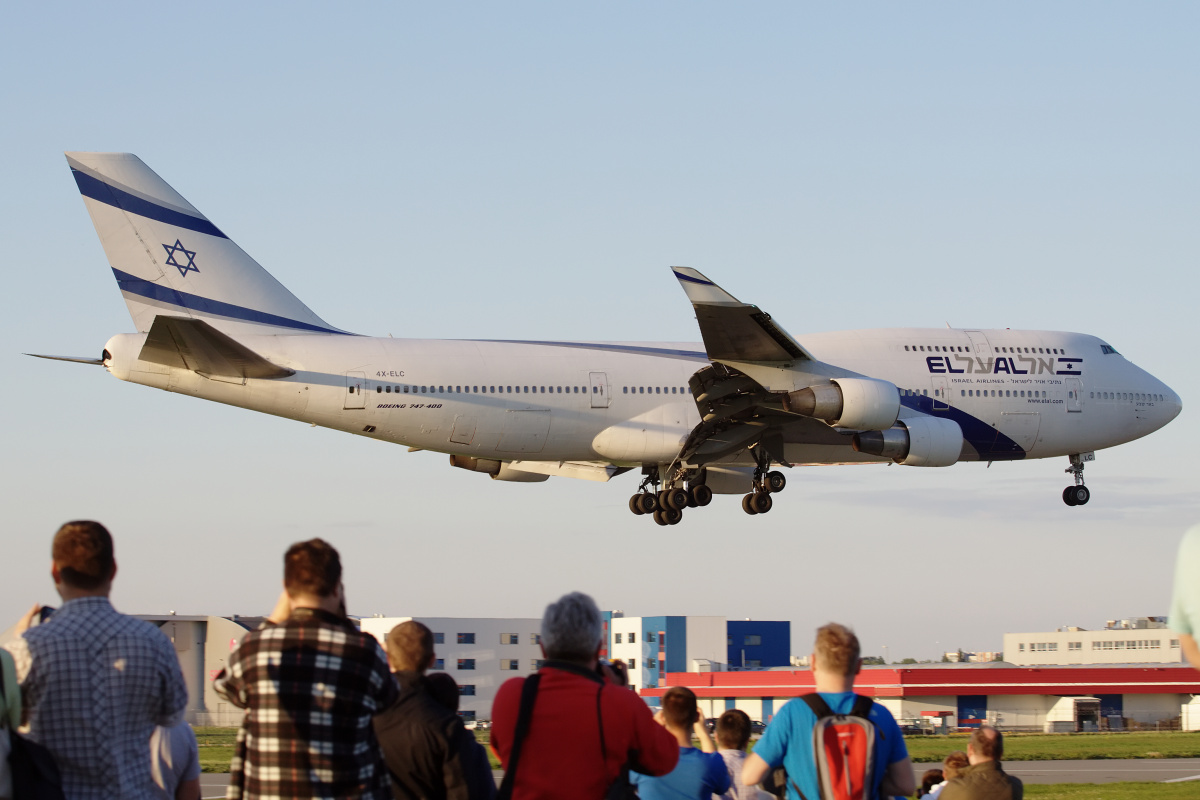 4X-ELC (Samoloty » Spotting na EPWA » Boeing 747-400 » El Al Israel Airlines)