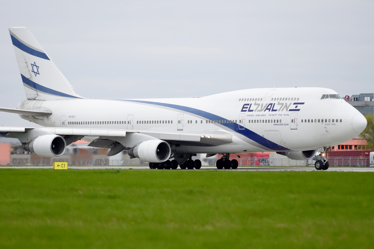 4X-ELC (Aircraft » EPWA Spotting » Boeing 747-400 » El Al Israel Airlines)