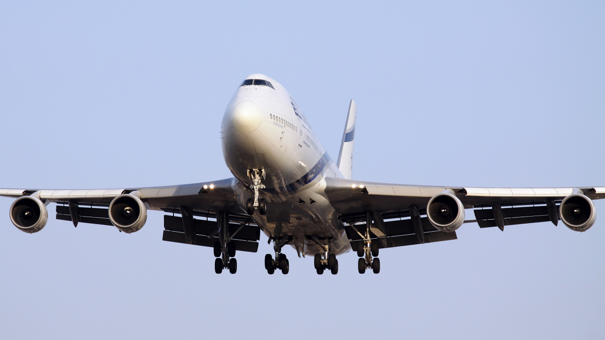 4X-ELD (Aircraft » EPWA Spotting » Boeing 747-400 » El Al Israel Airlines)