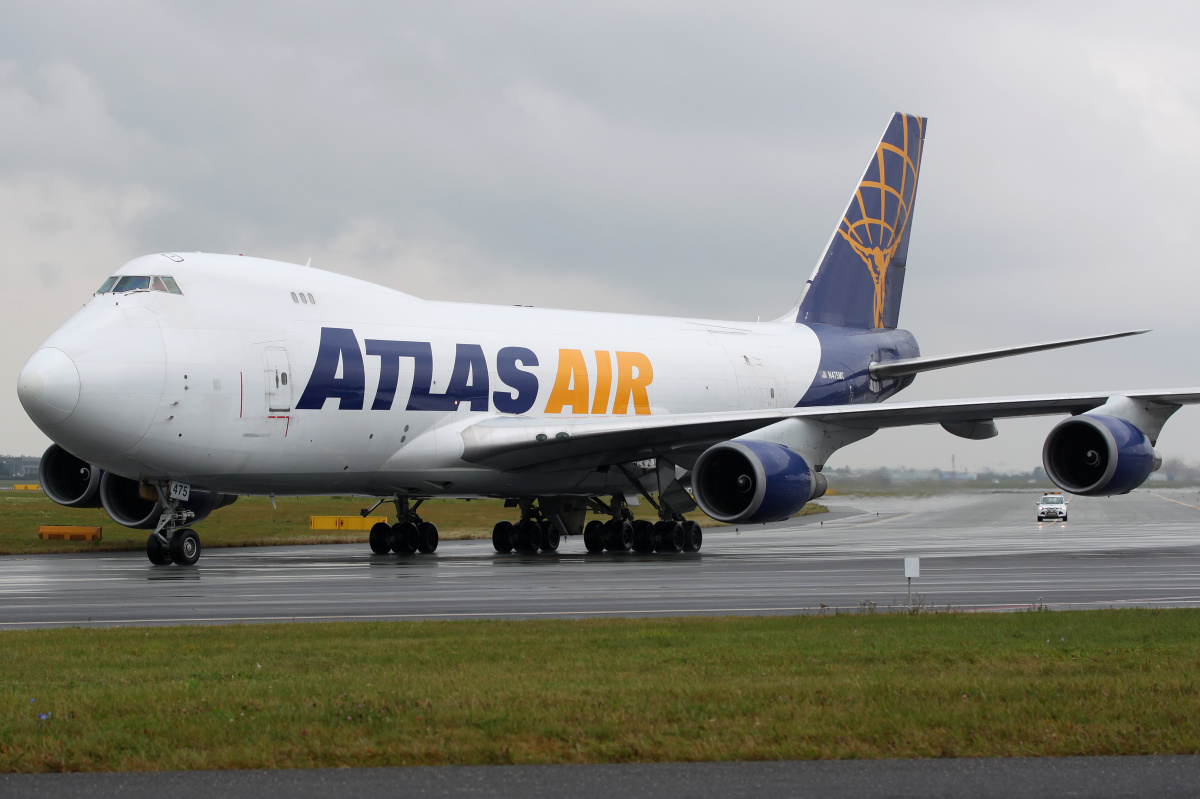 N475MC, Atlas Air (Aircraft » EPWA Spotting » Boeing 747-400F)