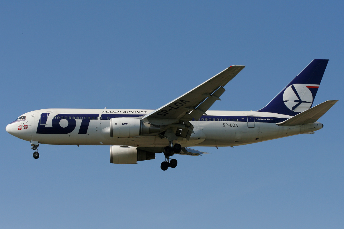 SP-LOA (Samoloty » Spotting na EPWA » Boeing 767-200 » Polskie Linie Lotnicze LOT)