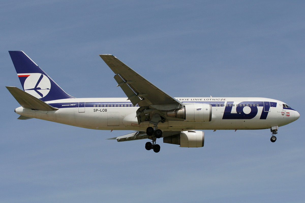 SP-LOB (Samoloty » Spotting na EPWA » Boeing 767-200 » Polskie Linie Lotnicze LOT)