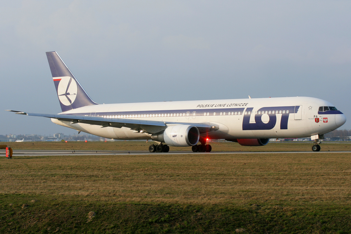 SP-LPA (Aircraft » EPWA Spotting » Boeing 767-300 » LOT Polish Airlines)