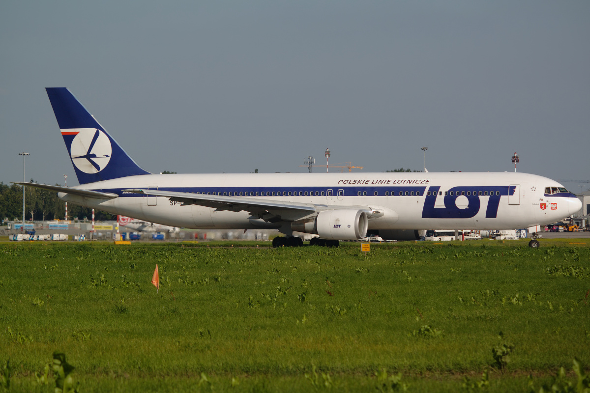 SP-LPB (Aircraft » EPWA Spotting » Boeing 767-300 » LOT Polish Airlines)