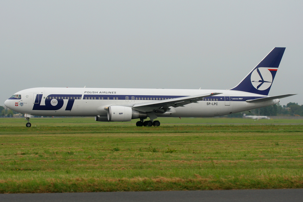 SP-LPC (80th Anniversary sticker) (Aircraft » EPWA Spotting » Boeing 767-300 » LOT Polish Airlines)