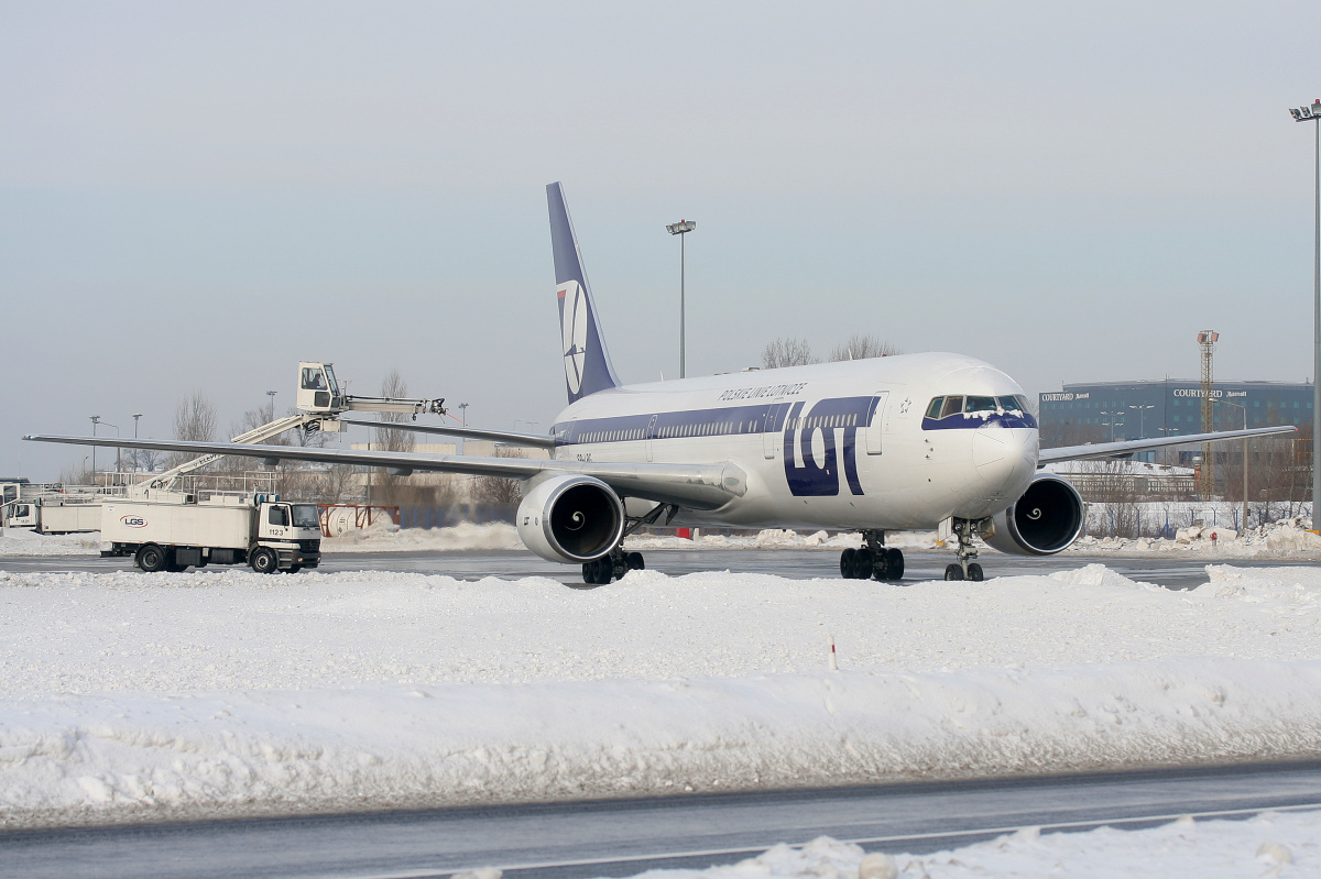 SP-LPG (Aircraft » EPWA Spotting » Boeing 767-300 » LOT Polish Airlines)