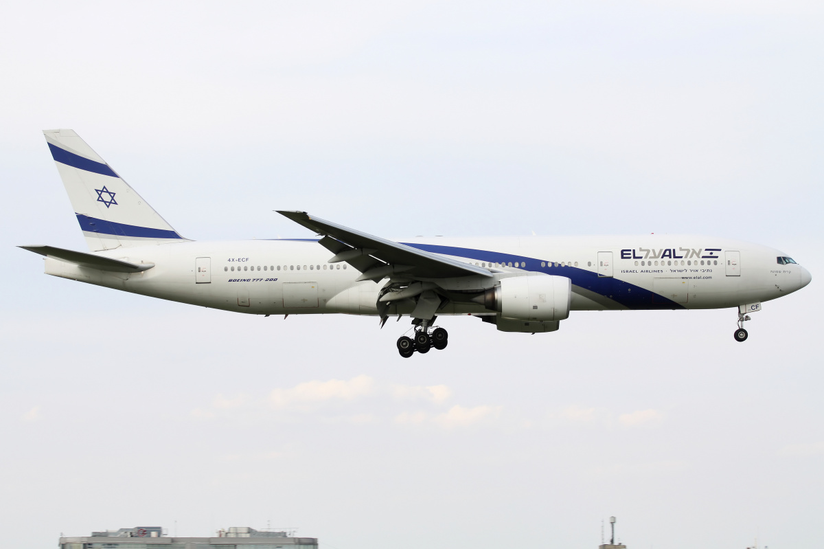 4X-ECF, El Al Israel Airlines (Samoloty » Spotting na EPWA » Boeing 777-200 i 200ER)