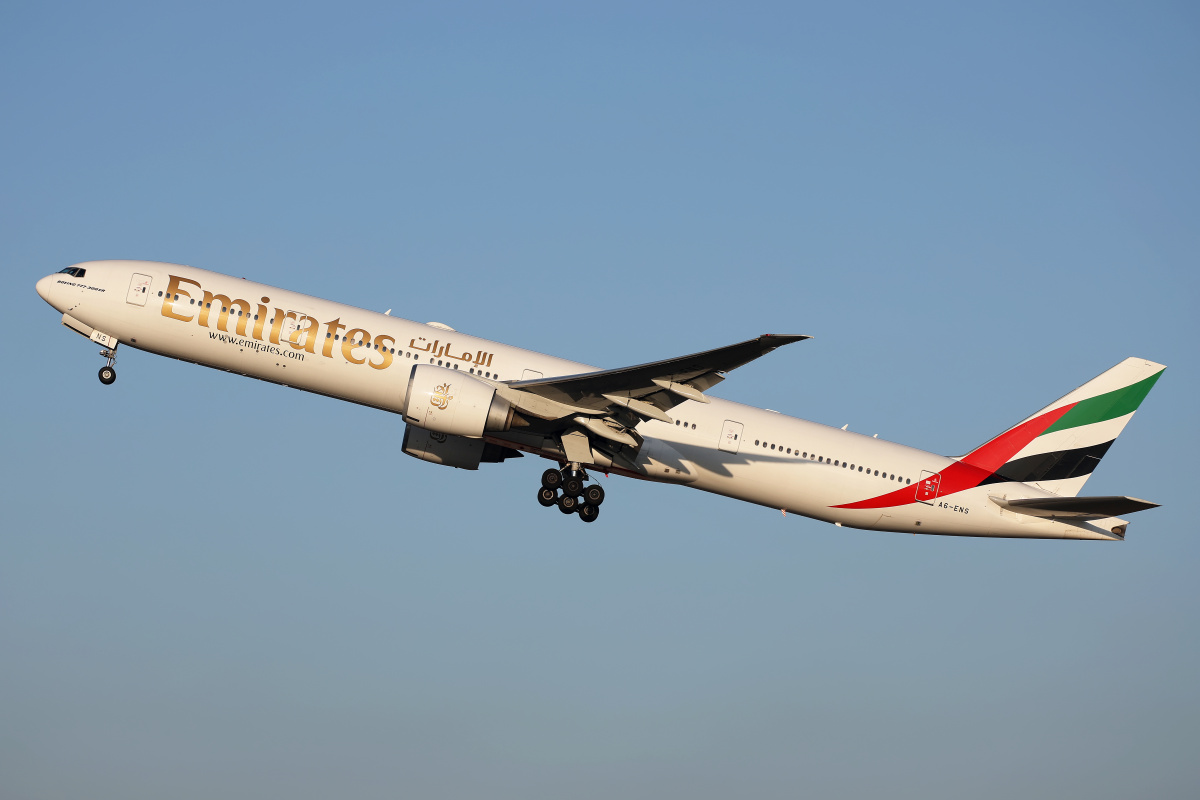 A6-ENS (Aircraft » EPWA Spotting » Boeing 777-300ER » Emirates)