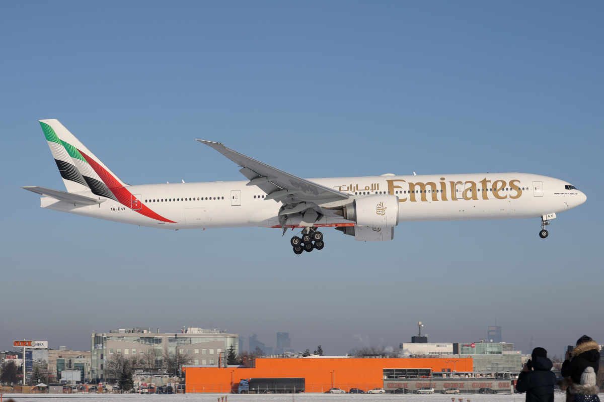 A6-ENV (updated livery) (Aircraft » EPWA Spotting » Boeing 777-300ER » Emirates)