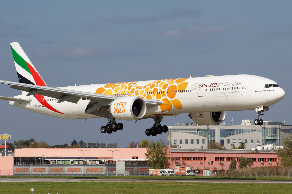 A6-EQO ("EXPO 2020 Dubai - Opportunity" livery) (Aircraft » EPWA Spotting » Boeing 777-300ER » Emirates)