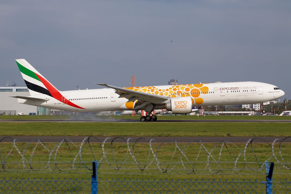 A6-EQO (malowanie EXPO 2020 Dubaj - Sposobność) (Samoloty » Spotting na EPWA » Boeing 777-300ER » Emirates)