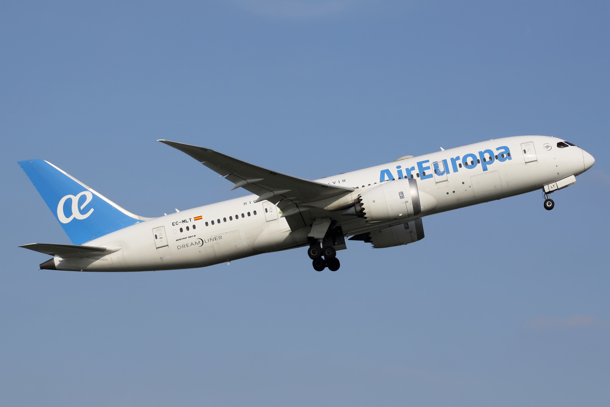 EC-MLT, Air Europa (malowanie Nicky Jam X J. Balvin) (Samoloty » Spotting na EPWA » Boeing 787-8 Dreamliner)