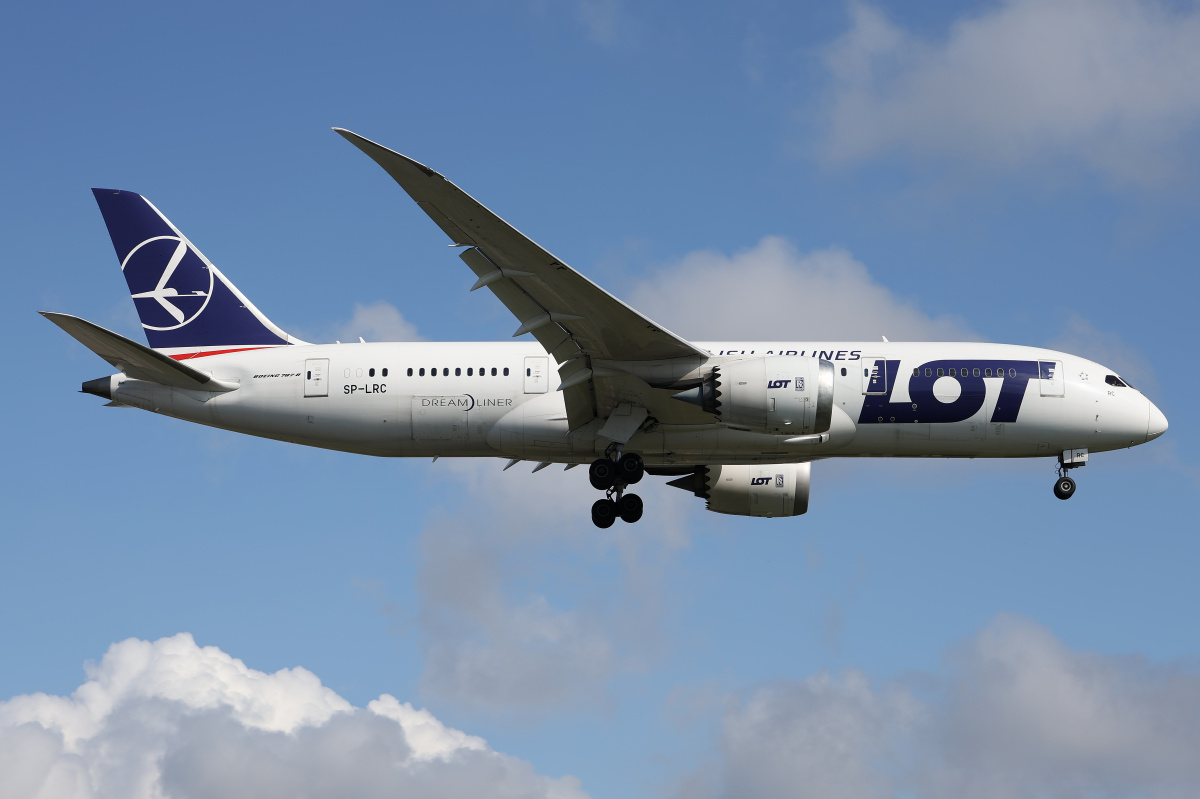 SP-LRC (Aircraft » EPWA Spotting » Boeing 787-8 Dreamliner » LOT Polish Airlines)