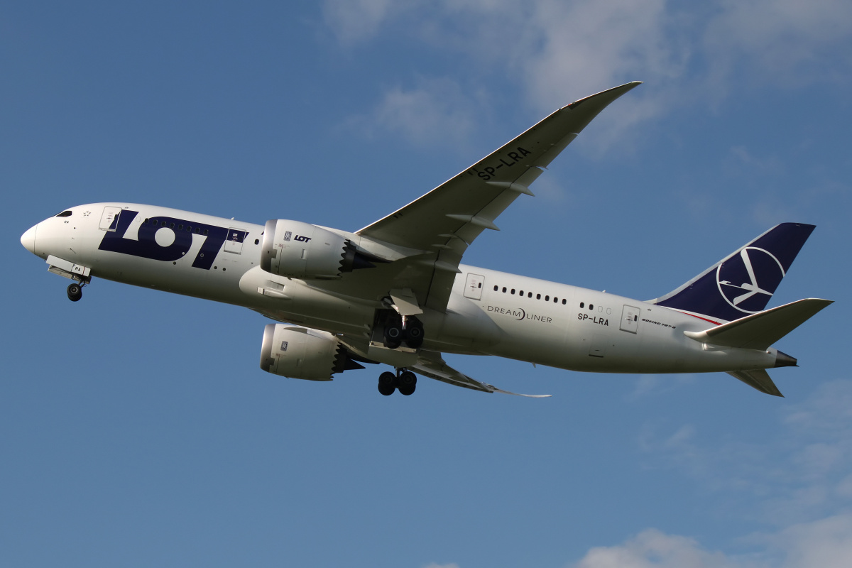 SP-LRA (Aircraft » EPWA Spotting » Boeing 787-8 Dreamliner » LOT Polish Airlines)