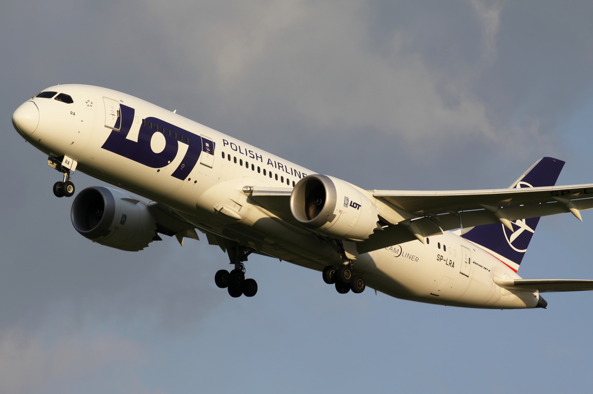 SP-LRA (Aircraft » EPWA Spotting » Boeing 787-8 Dreamliner » LOT Polish Airlines)