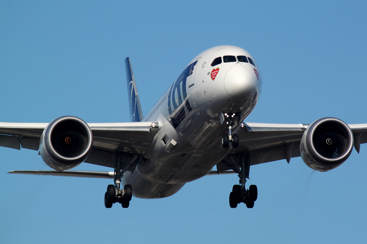 SP-LRB (WOŚP logos) (Samoloty » Spotting na EPWA » Boeing 787-8 Dreamliner » Polskie Linie Lotnicze LOT)
