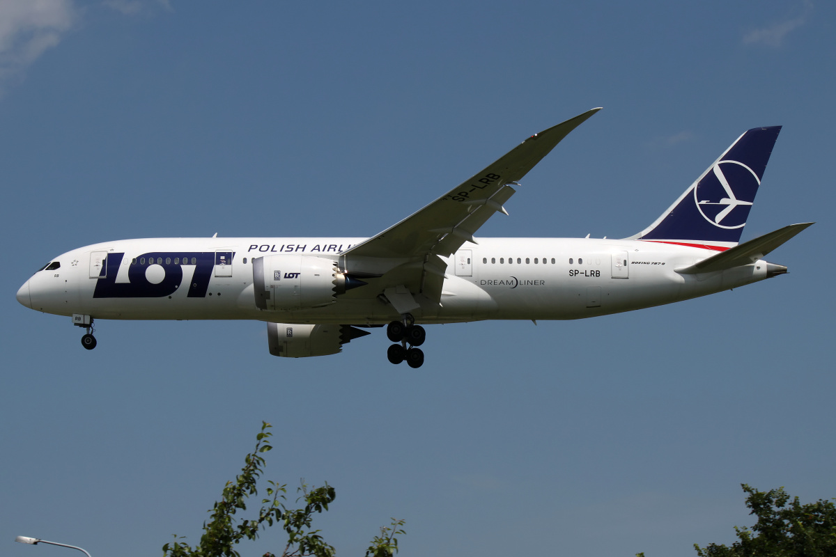 SP-LRB (Aircraft » EPWA Spotting » Boeing 787-8 Dreamliner » LOT Polish Airlines)