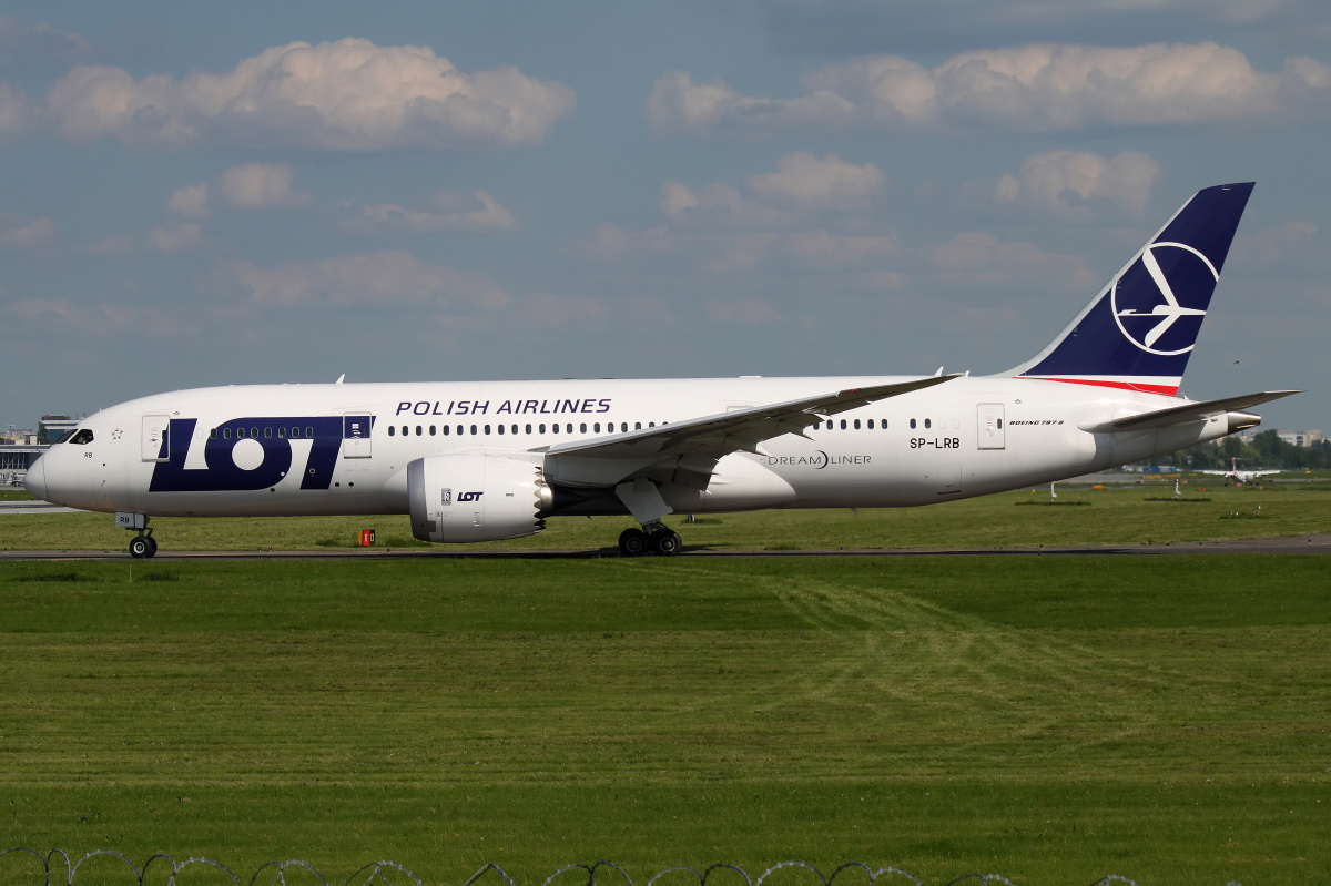 SP-LRB (Samoloty » Spotting na EPWA » Boeing 787-8 Dreamliner » Polskie Linie Lotnicze LOT)