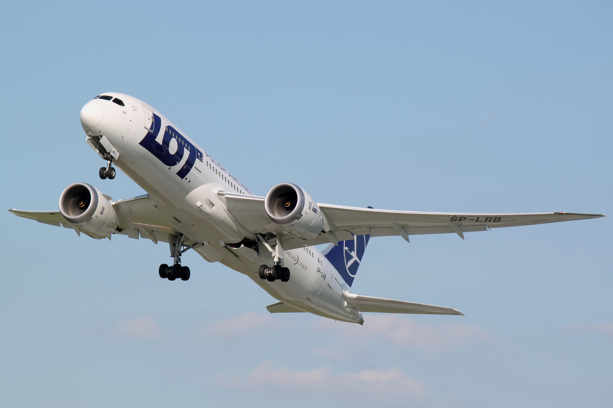 SP-LRB (Aircraft » EPWA Spotting » Boeing 787-8 Dreamliner » LOT Polish Airlines)