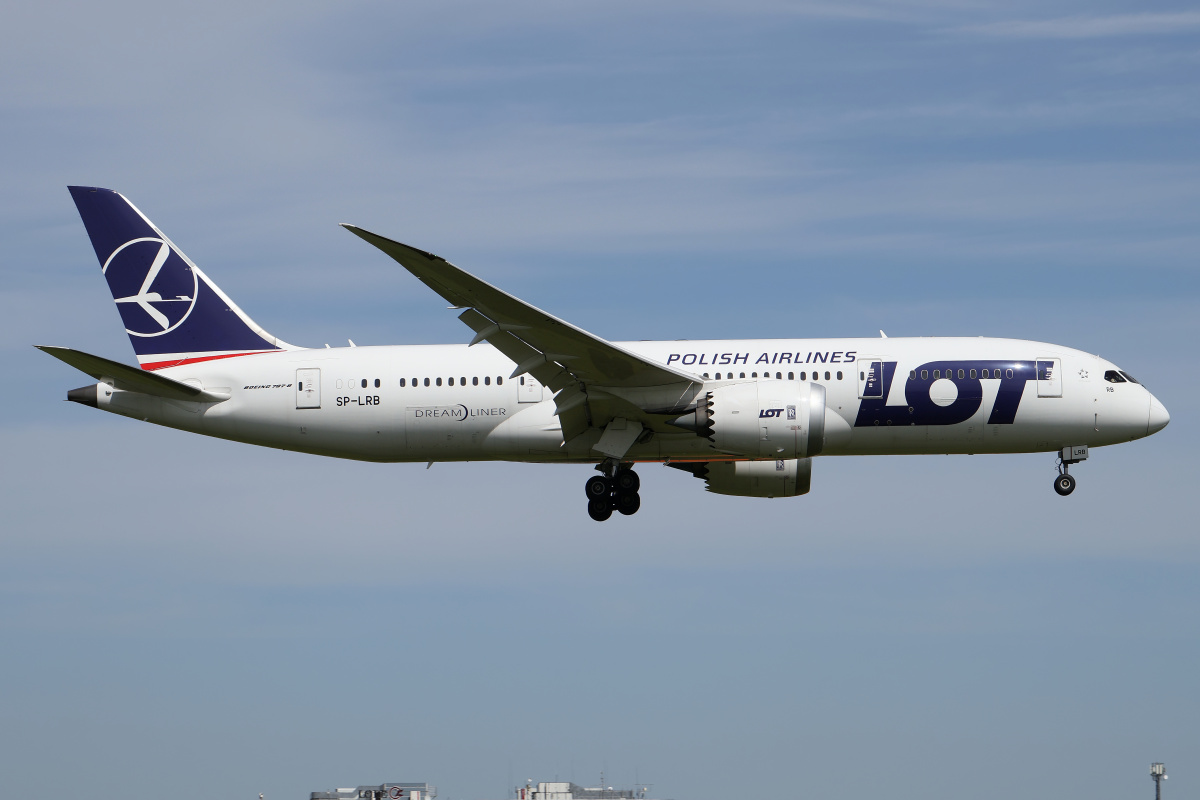 SP-LRB (Samoloty » Spotting na EPWA » Boeing 787-8 Dreamliner » Polskie Linie Lotnicze LOT)