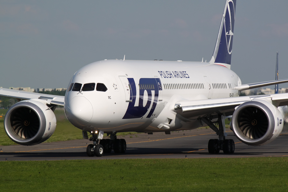 SP-LRC (Aircraft » EPWA Spotting » Boeing 787-8 Dreamliner » LOT Polish Airlines)