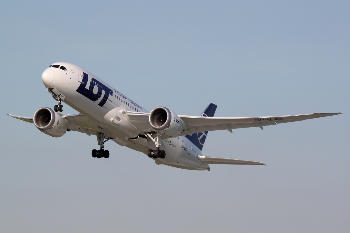 SP-LRC (Aircraft » EPWA Spotting » Boeing 787-8 Dreamliner » LOT Polish Airlines)