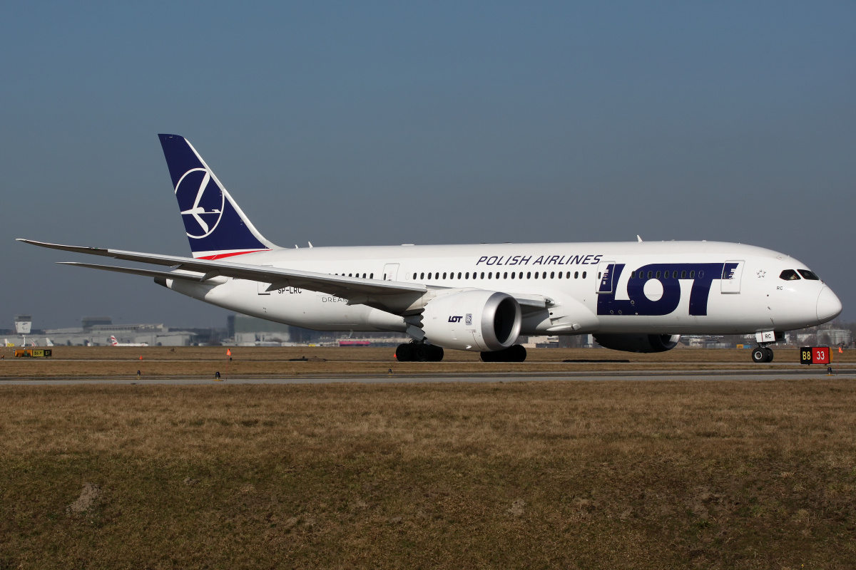 SP-LRC (Aircraft » EPWA Spotting » Boeing 787-8 Dreamliner » LOT Polish Airlines)