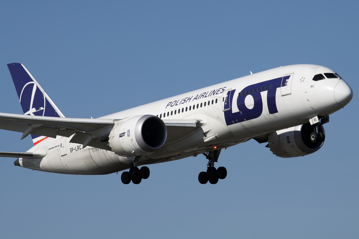 SP-LRC (Samoloty » Spotting na EPWA » Boeing 787-8 Dreamliner » Polskie Linie Lotnicze LOT)