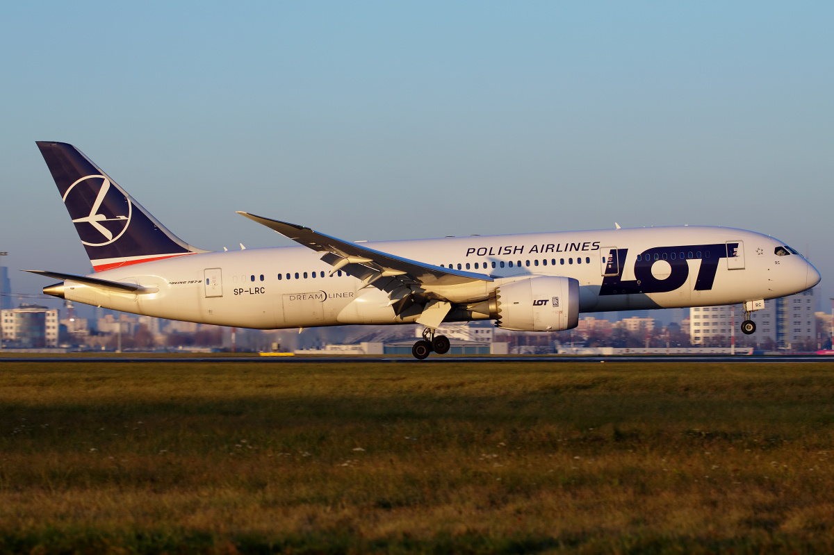 SP-LRC (Aircraft » EPWA Spotting » Boeing 787-8 Dreamliner » LOT Polish Airlines)